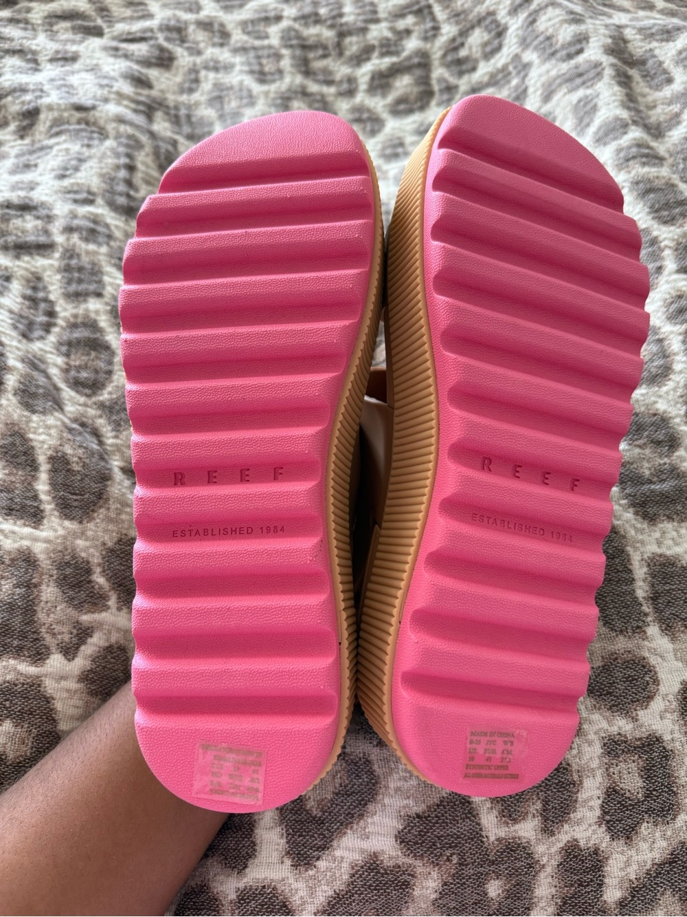 Reef Women's Nude Platform Slingback Sandals with Pink Logo - Picture 5 of 5